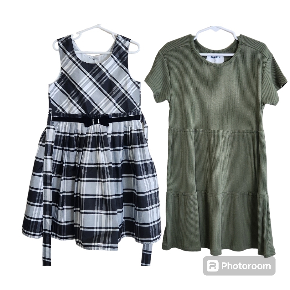 Bundle ser of Jona Michelle Girls Formal Holiday and Old Navy summer dress